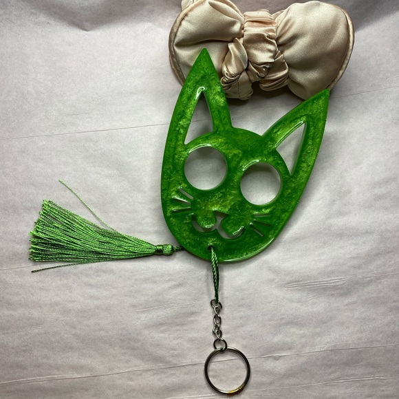 Kitty Keychain - Picture 2 of 3